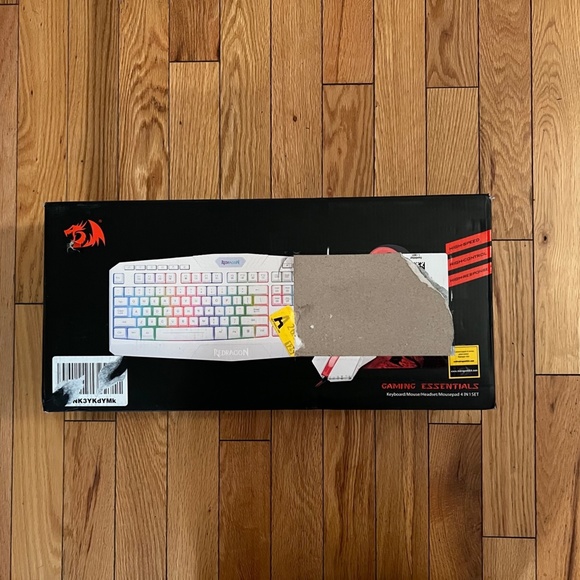 Redragon S101 Wired RGB Backlit Gaming Keyboard, Mouse, Mouse Pad, Headphone Set - Picture 14 of 14